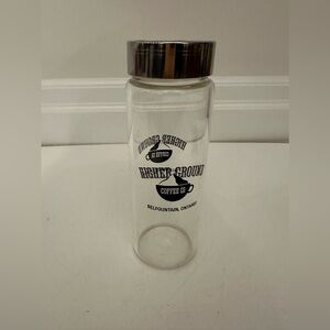 Glass loose tea tumbler with strainer